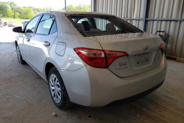 фото Toyota COROLLA L