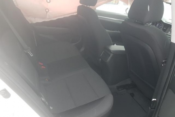 фото Hyundai Elantra SEL