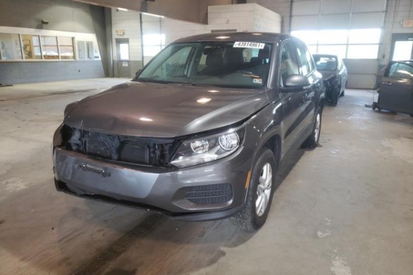 фото Volkswagen TIGUAN