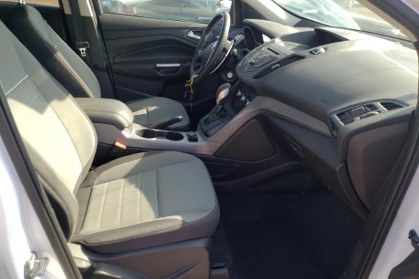 фото Ford Escape SE