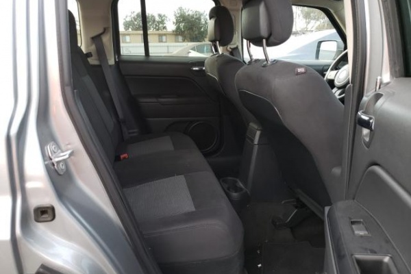 фото Jeep Patriot SPORT