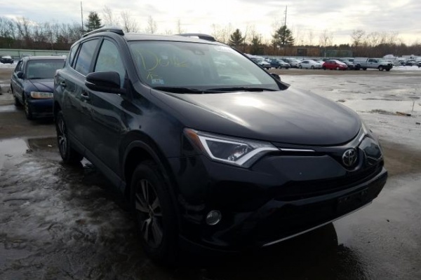 фото Toyota RAV4 XLE